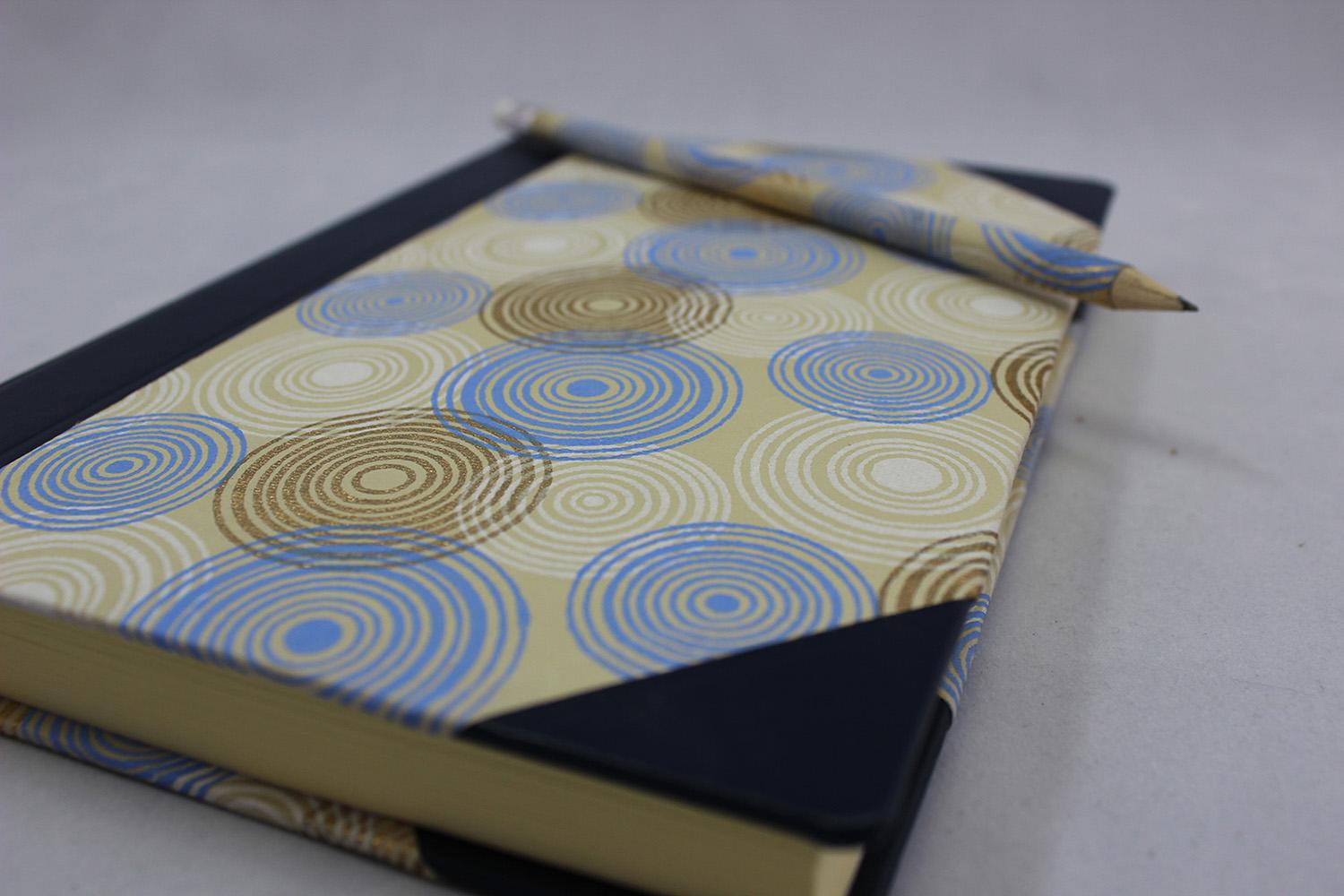 c2-notizbuecher-indianrings-halbleder-62-bild_03