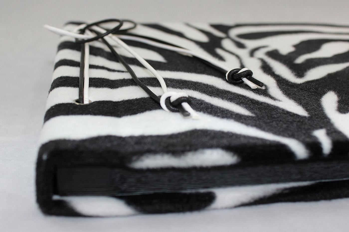 Set Zebra - Fotoalbum mit Kordelbindung + Notizbuch – Bild 6