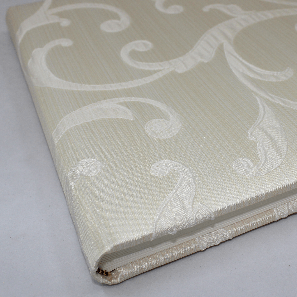 Foto-Gästebuch Mira mit gerundetem Rücken oto-Gästebuch Mira in creme