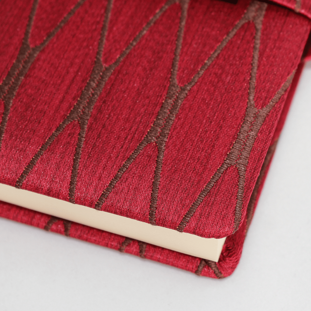 Tagebuch Milano mit hochwertigem Stoffeinband in bordeaux