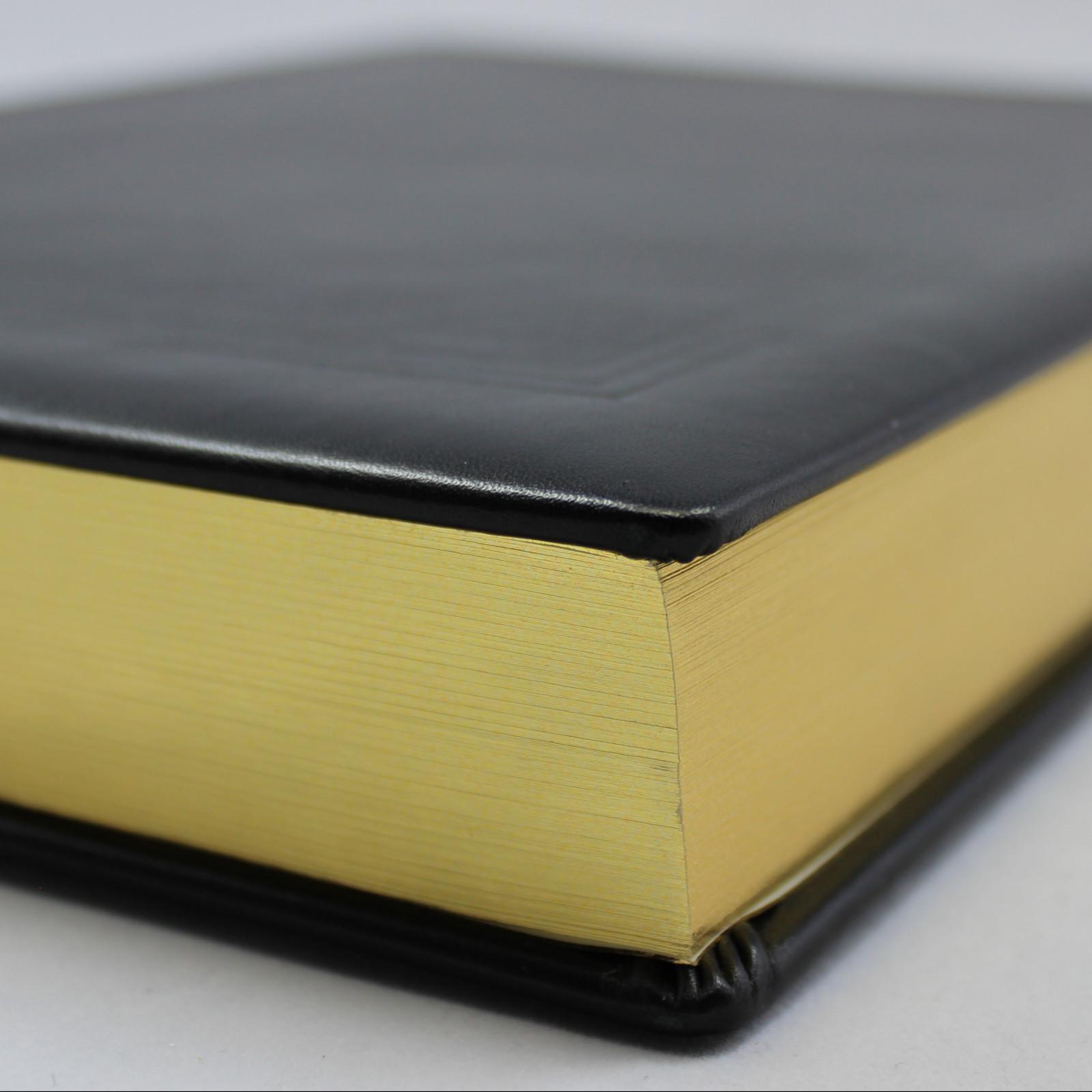 Vera Donna Gästebuch glattes Vollrindleder mit von Hand eingezogenen Ecken Vera Donna Gästebuch glattes Vollrindleder mit von Hand eingezogenen Ecken