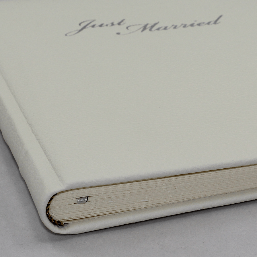 Handgerissener Büttenblock, Leder weiß