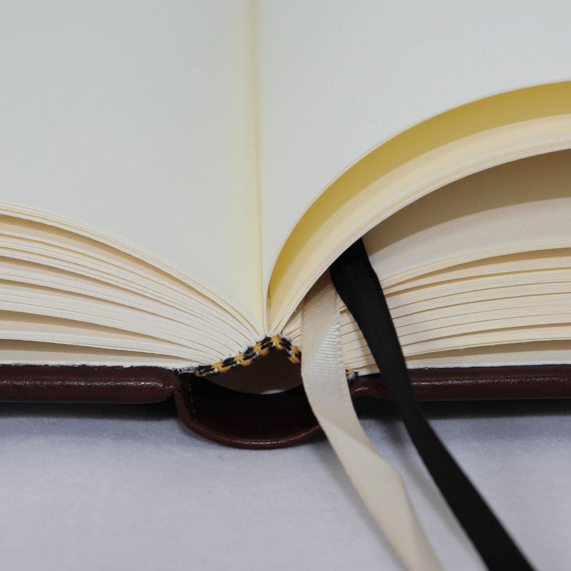 Gästebuch Memory dunkelbraun handgerissener Büttenblock