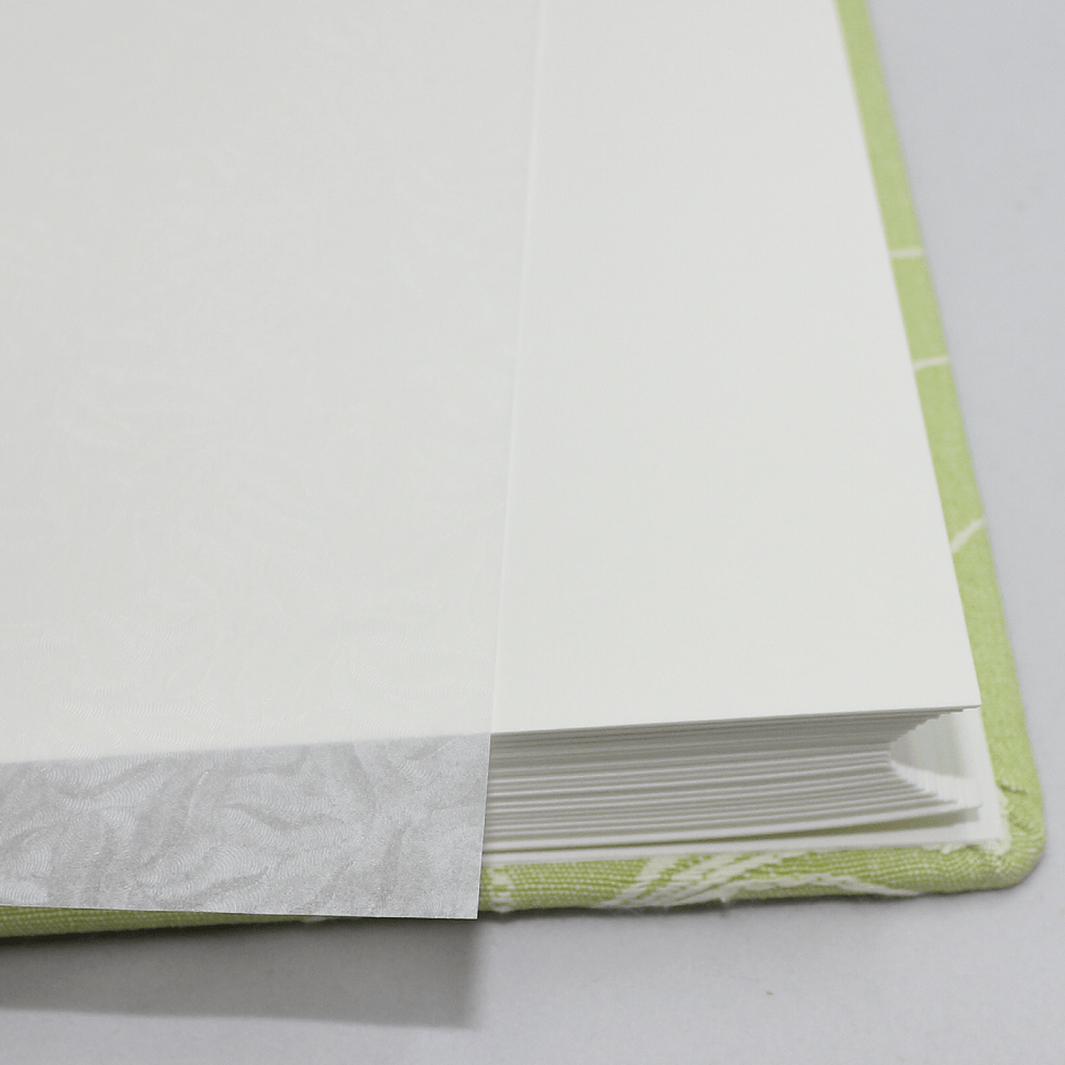 Fotoalbum Lisa groß kiwi aus bestem Fotokarton und Pergaminpapier Fotoalbum Lisa XL in kiwi grün