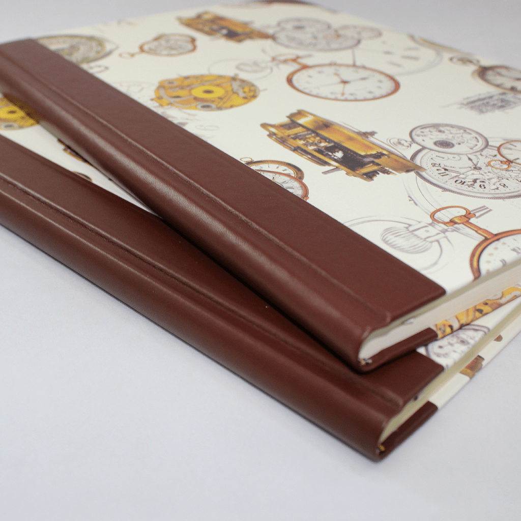 notizbuch-time-mit-stifthalter-lederruecken Notizbuch Time mit Stifthalter