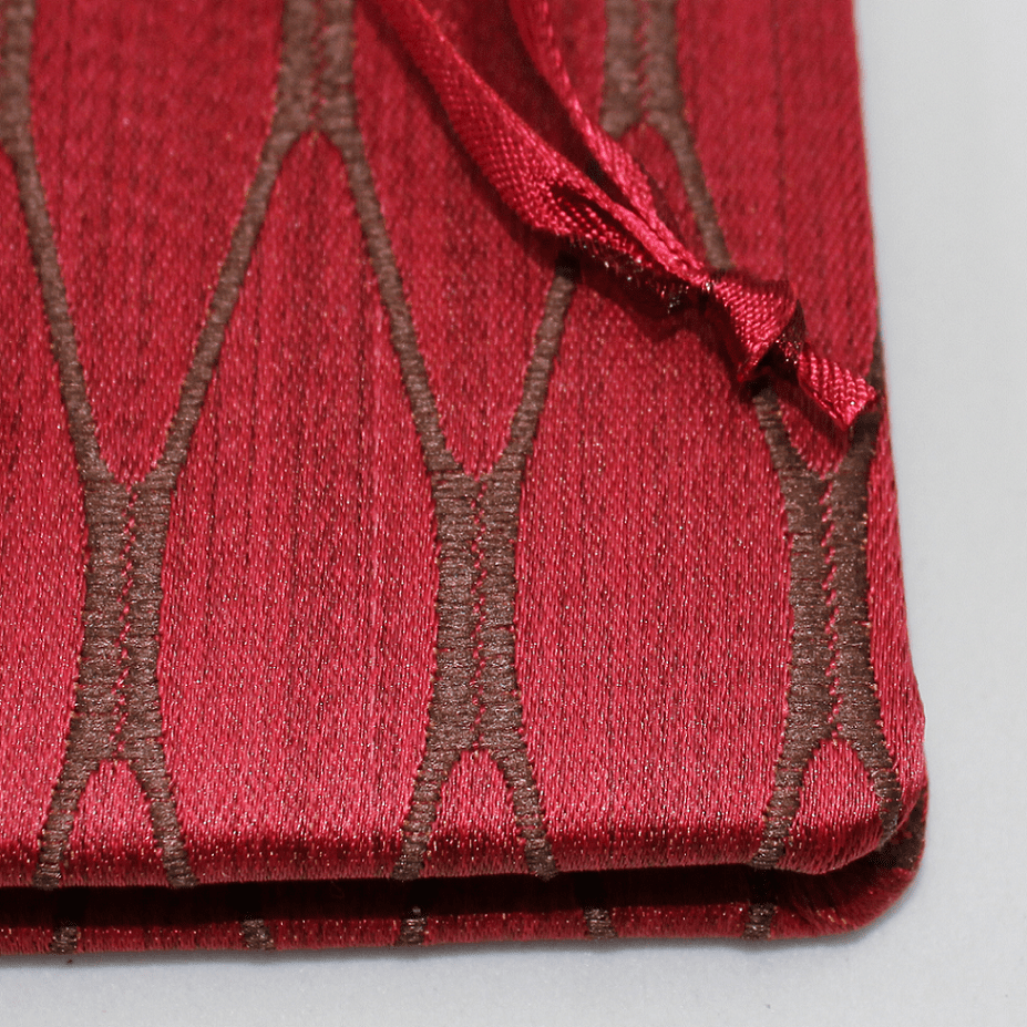 CD Album Milano rot mit von Hand eingezogenen Ecken