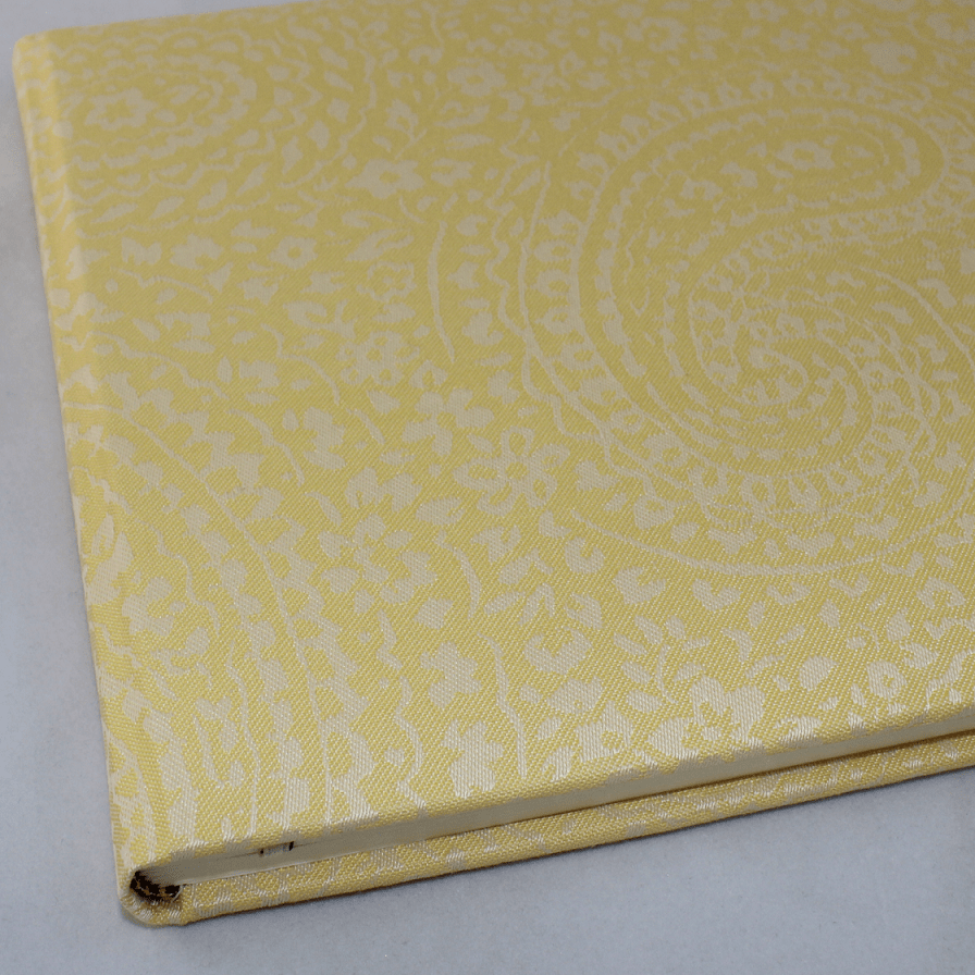 Gästebuch Deli lemon mit rundem Rücken