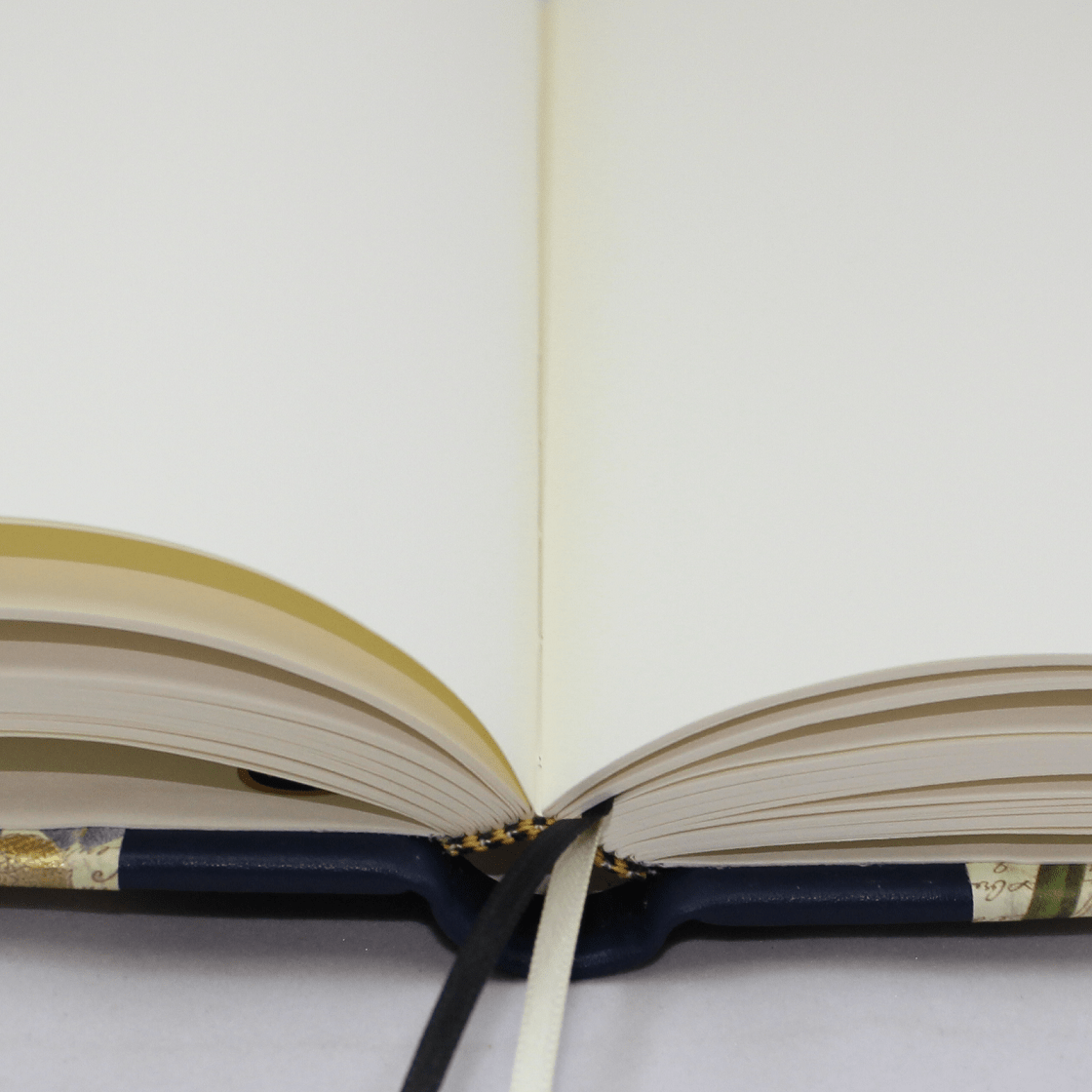 Gästebuch Lorenzo aus bestem Einschreibpapier Gästebuch Lorenzo