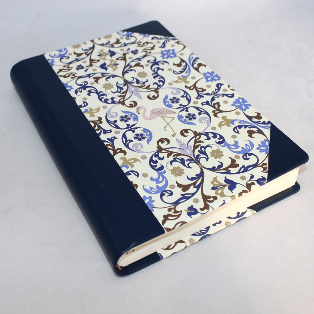 Notizbuch Flamingo mit Bleistift liegend Notizbuch Flamingo mit passendem Stift
