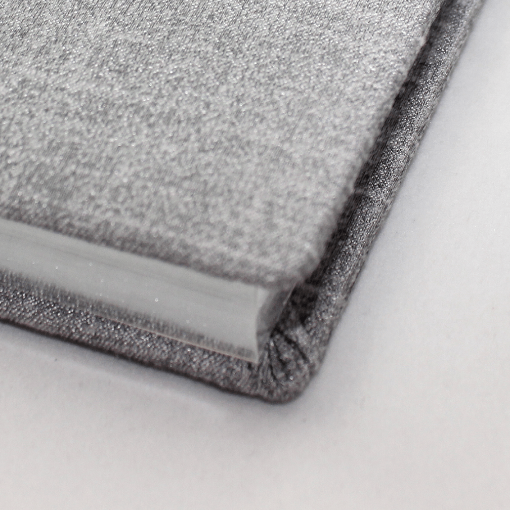 Gästebuch Prag in Silbergrau mit Silberschnittblock