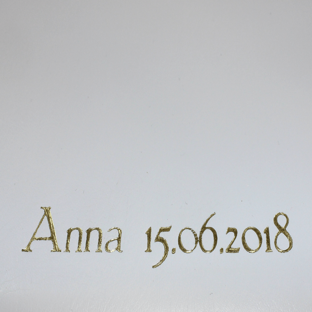 Fotoalbum Meine Kommunion mit Namensprägung