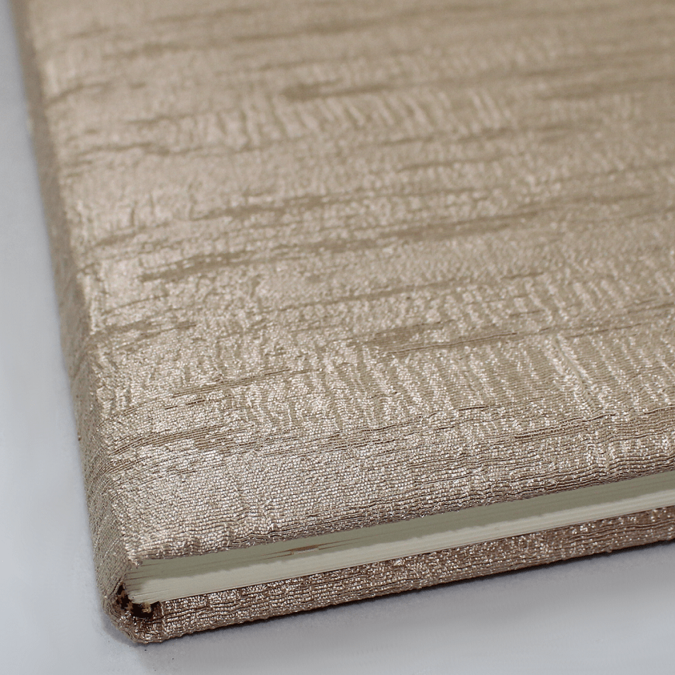 Gästebuch Gala hochkant in Lattemacchiato mit rundem Rücken Gästebuch Gala hochkant in Lattemacchiato