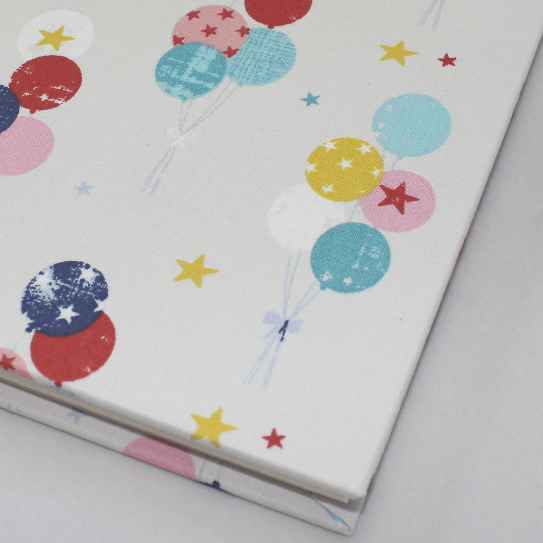 Fotoalbum Luftballons in beige-blau mit Kordelbindung