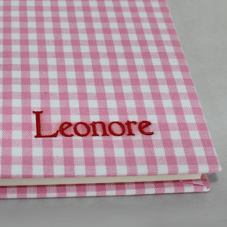 Tagebuch mit Schloss Karo in rosa