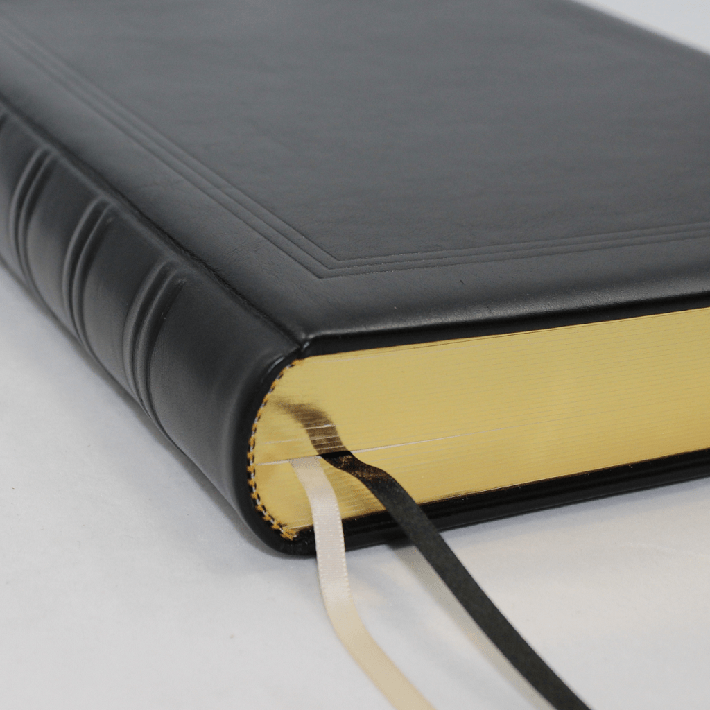 Gästebuch dick schwarz glattes Leder mit Goldschnitt
