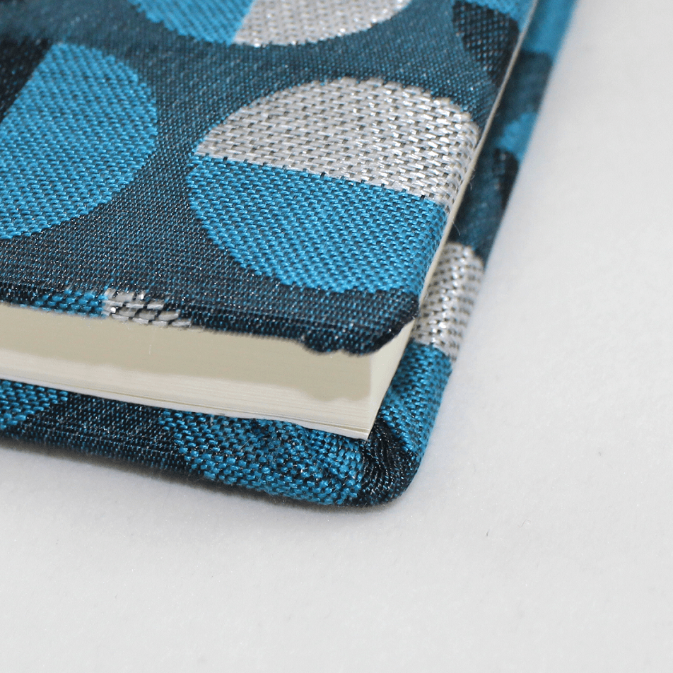 Gästebuch Swing hochkant in Blau