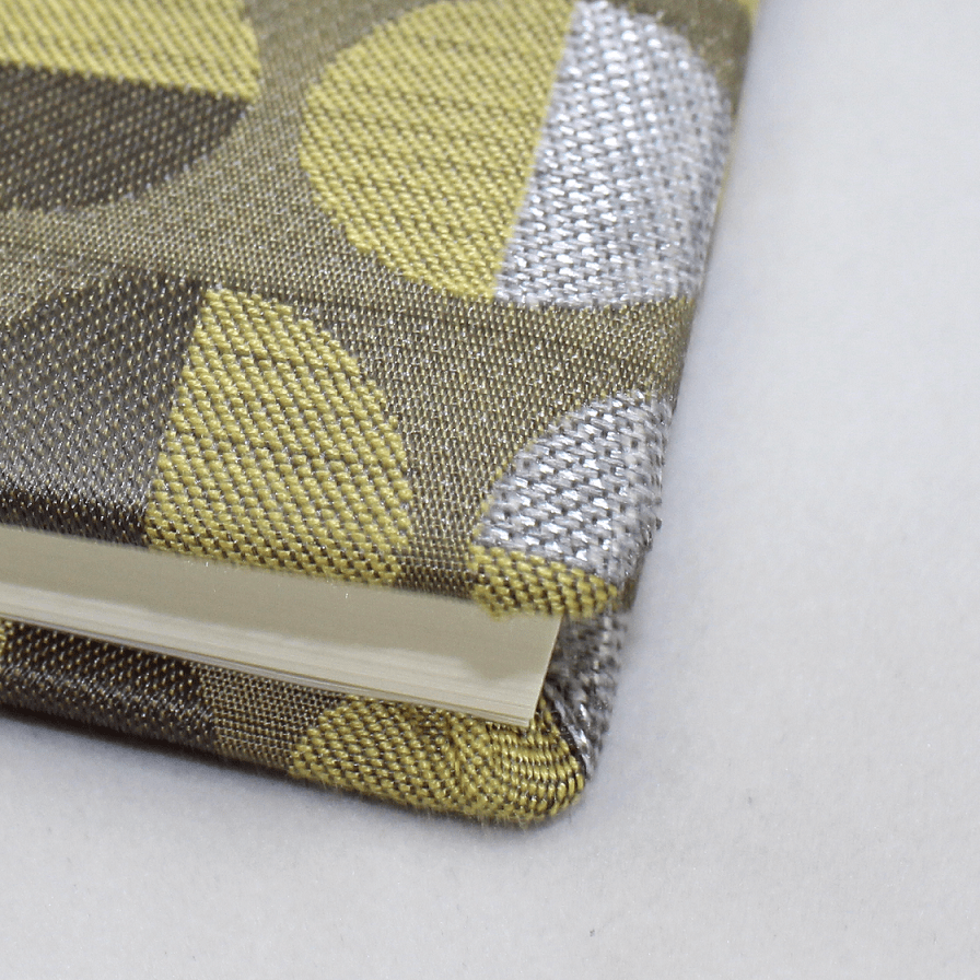 Dess. Swing F.9 hochkant runde Ecken Gästebuch Swing hochkant in Grün