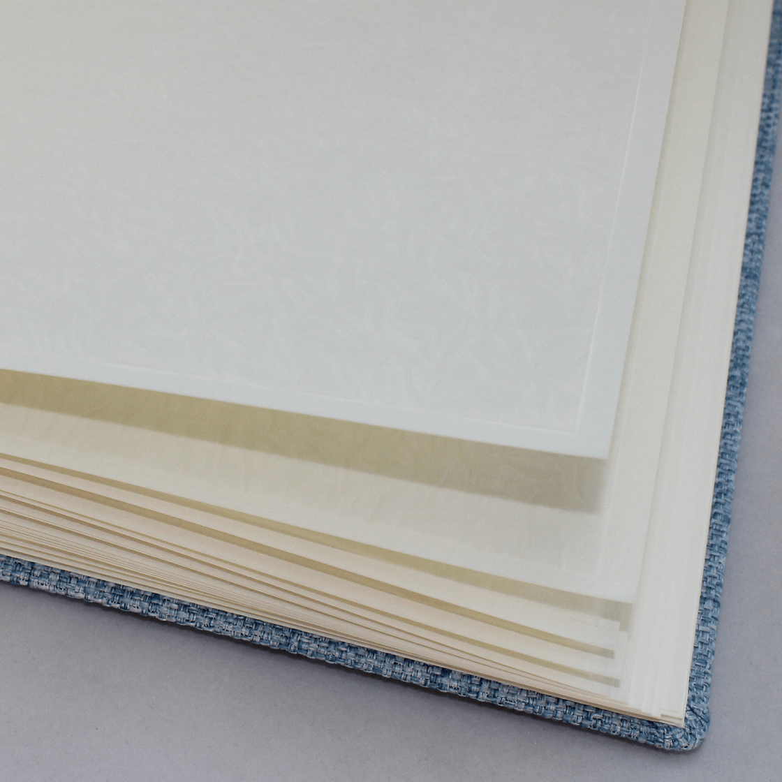 Fotoalbum Blake in Blau mit Pergaminpapier Fotoalbum Blake in Blau