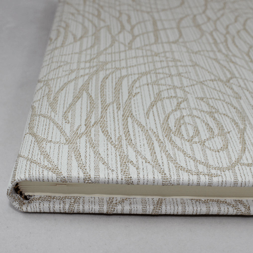 Gästebuch Rose hochkant in Creme mit Fadenheftung Gästebuch Rose hochkant in Creme