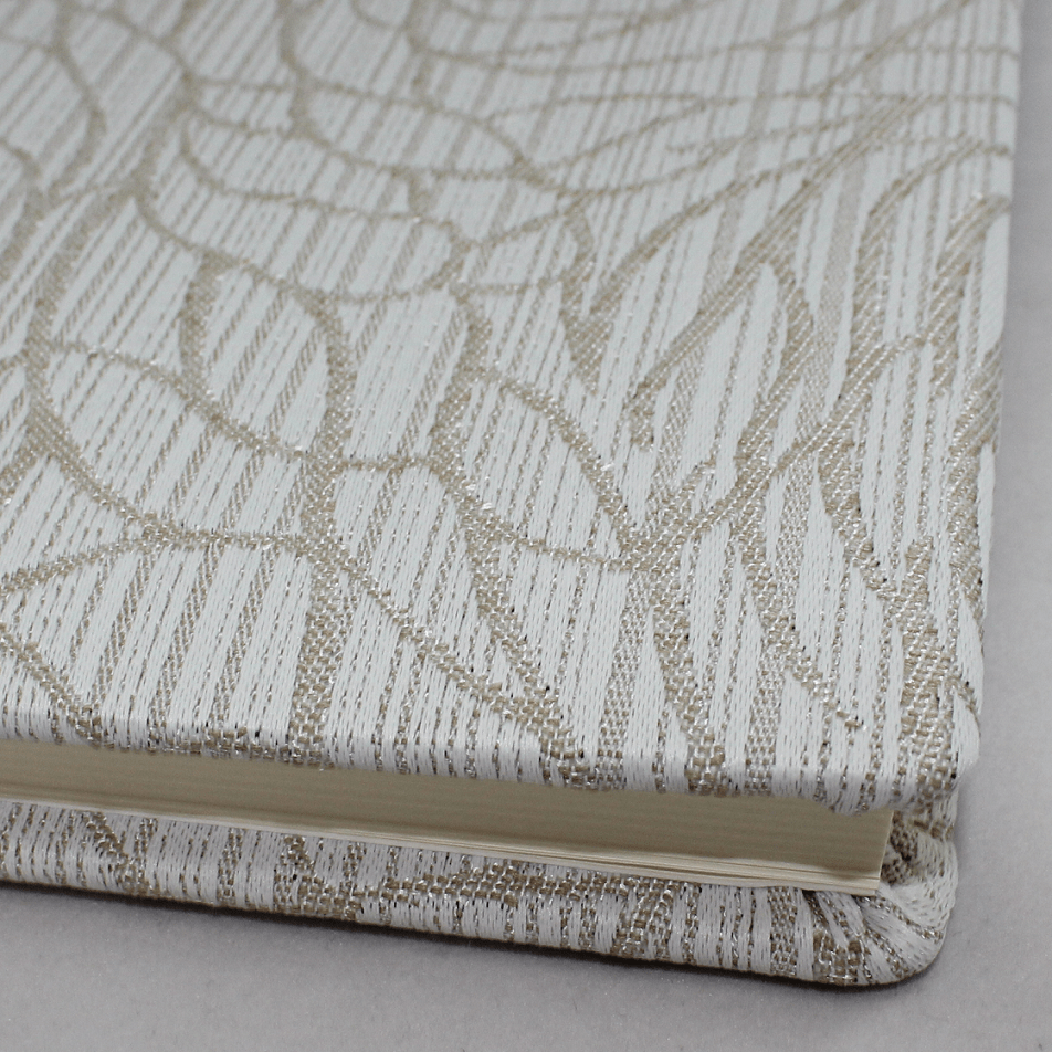 Gästebuch Rose hochkant in Creme mit runden Ecken Gästebuch Rose hochkant in Creme