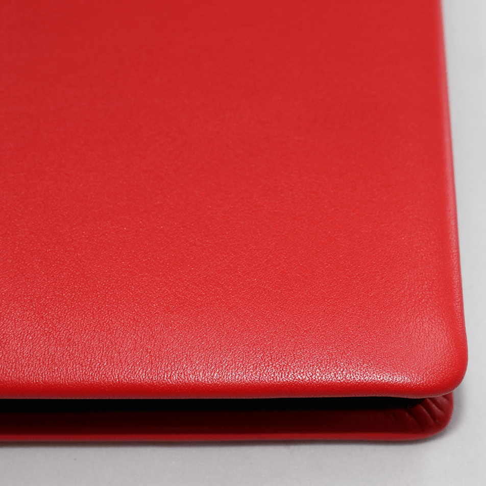 Unterschriftenmappe aus glattem Vollrindleder in Rot