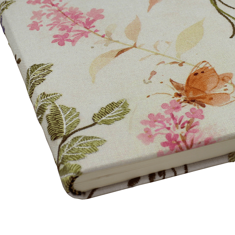 Gästebuch Milla im Hochformat mit buntem Blumenmotiv