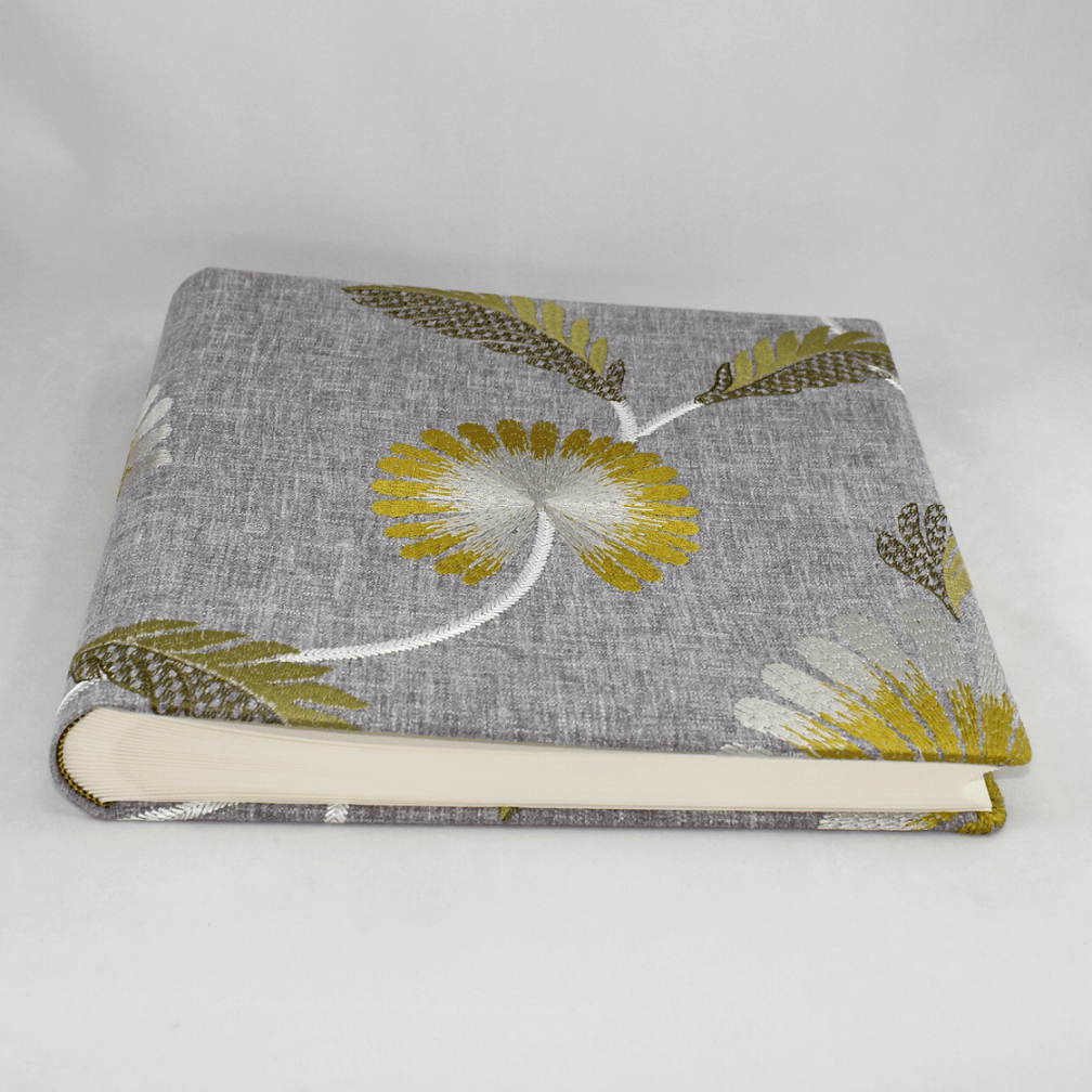 Des.Willow Fotoalbum liegend Fotoalbum Willow groß im Stoffeinband mit floraler Stickerei