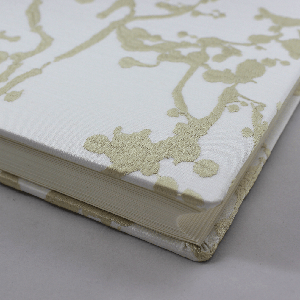 Des.Scarlett Fotoalbum runde Ecken Fotoalbum Scarlett groß im Stoffeinband mit goldenen Zweigen