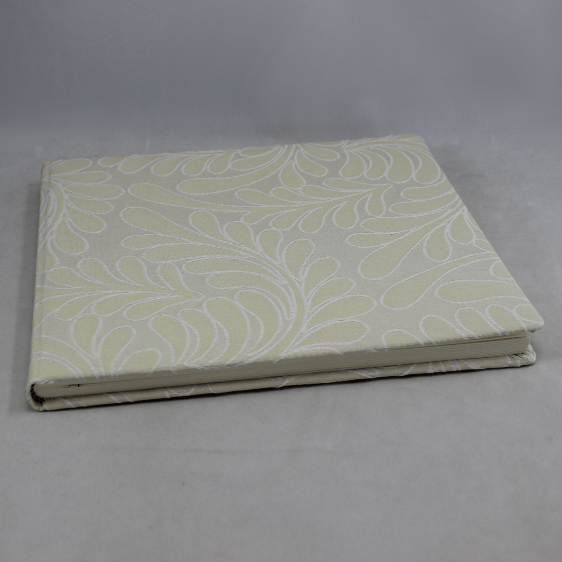 Gästebuch Zara quer in Creme Gästebuch Zara quer in Creme