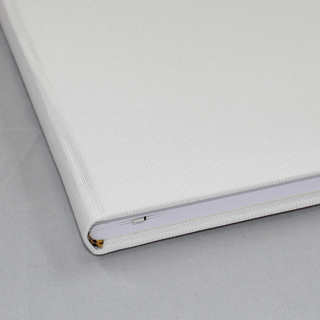 Gästebuch Multicolori hochkant in Weiß