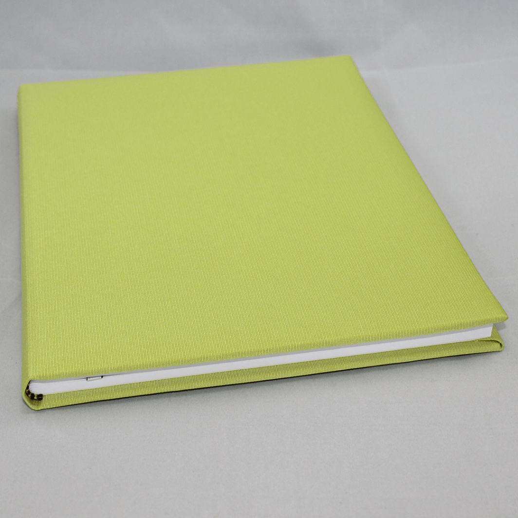 Gästebuch Multicolori hochkant in Apfelgrün