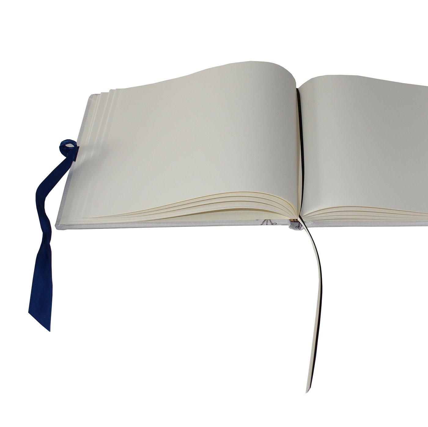 IMG_6653 klein Gästebuch Posy mit Satinschleife im Querformat