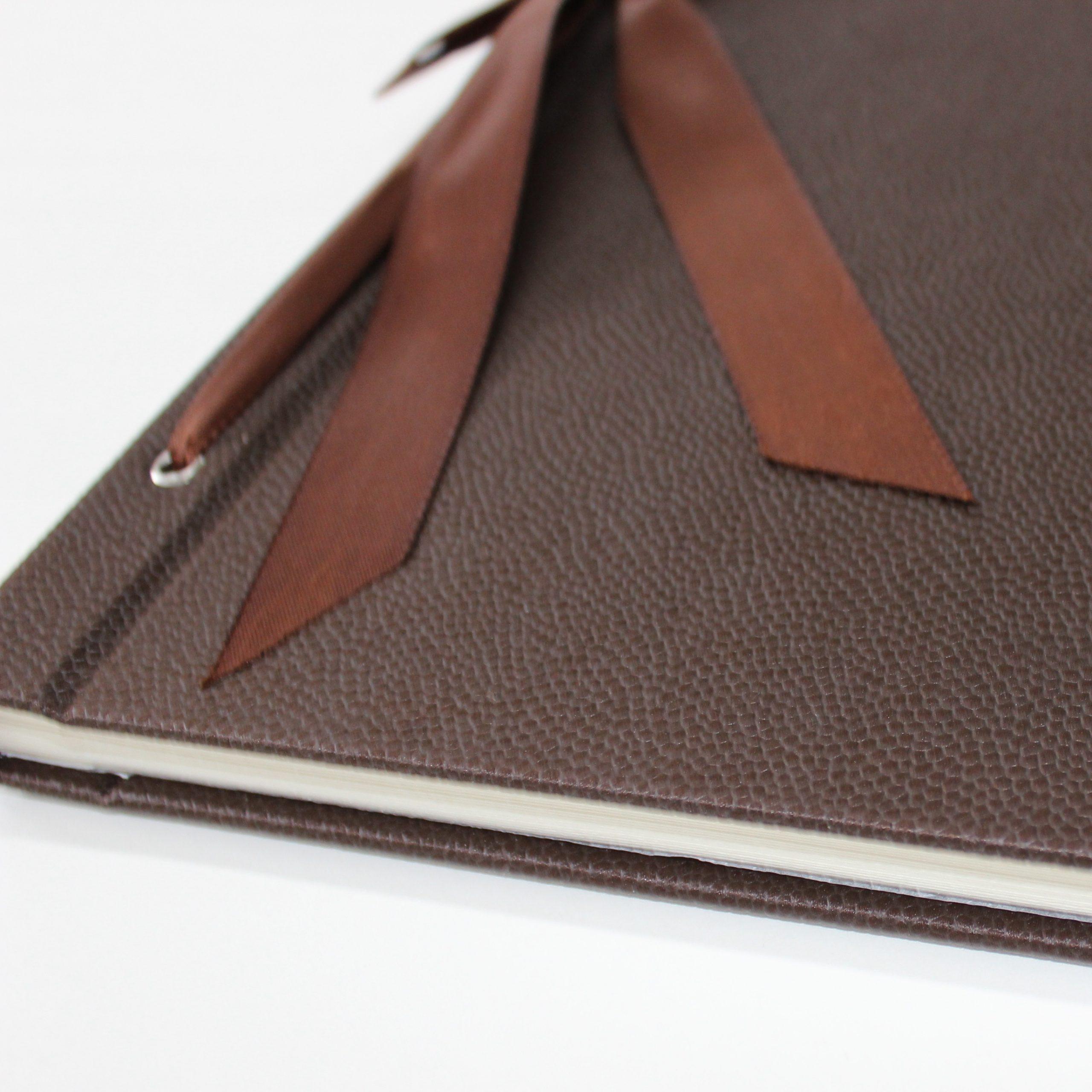 Fotoalbum Pirol mit Kordelbindung M in Braun