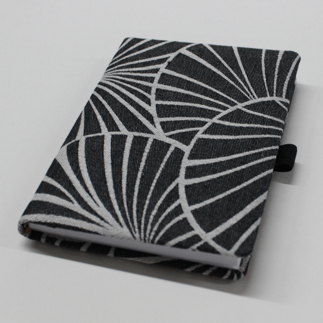 Taschenkalender Emilia DIN A6 in Schwarz