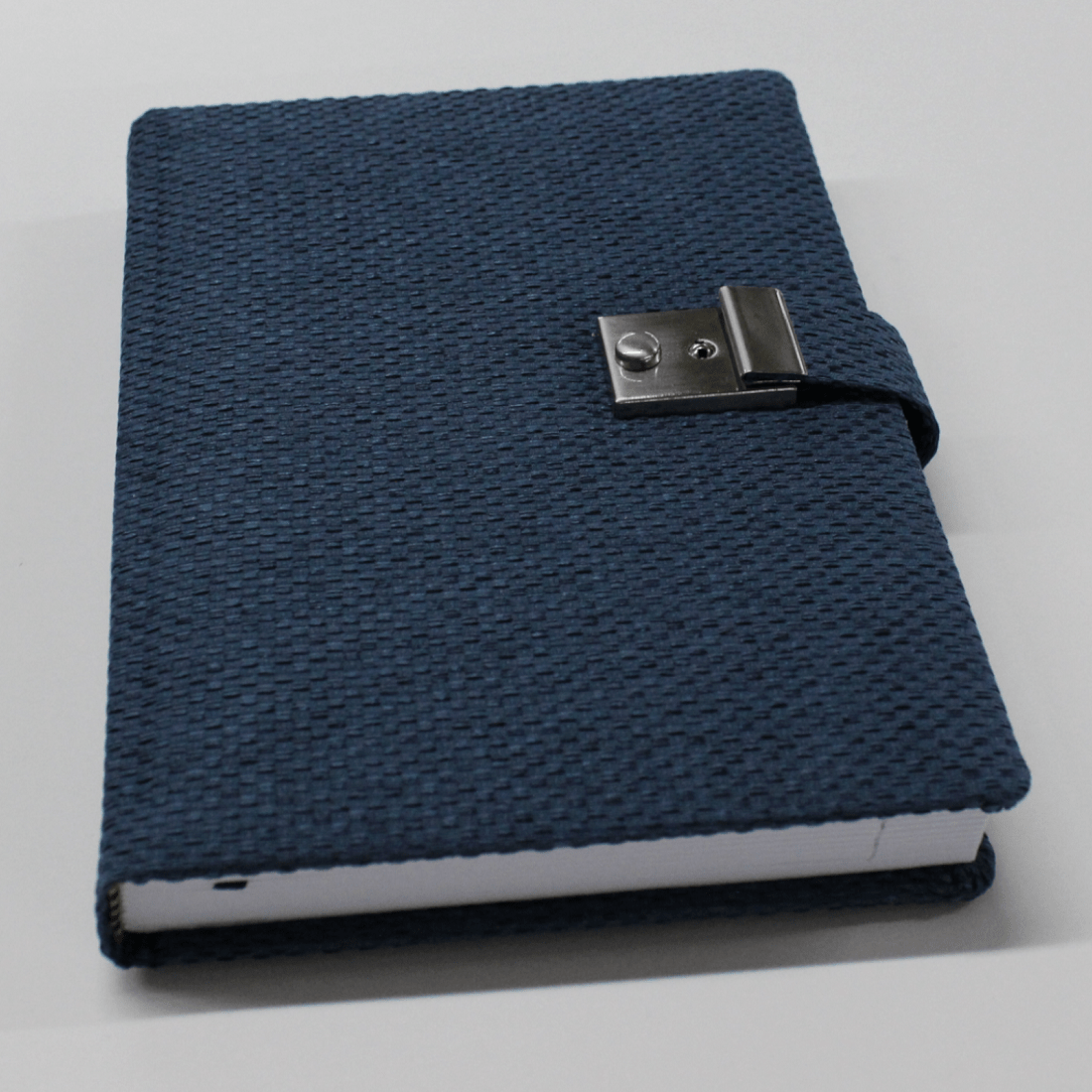 Taschenkalender Liam DIN A5 in Blau mit Schloss