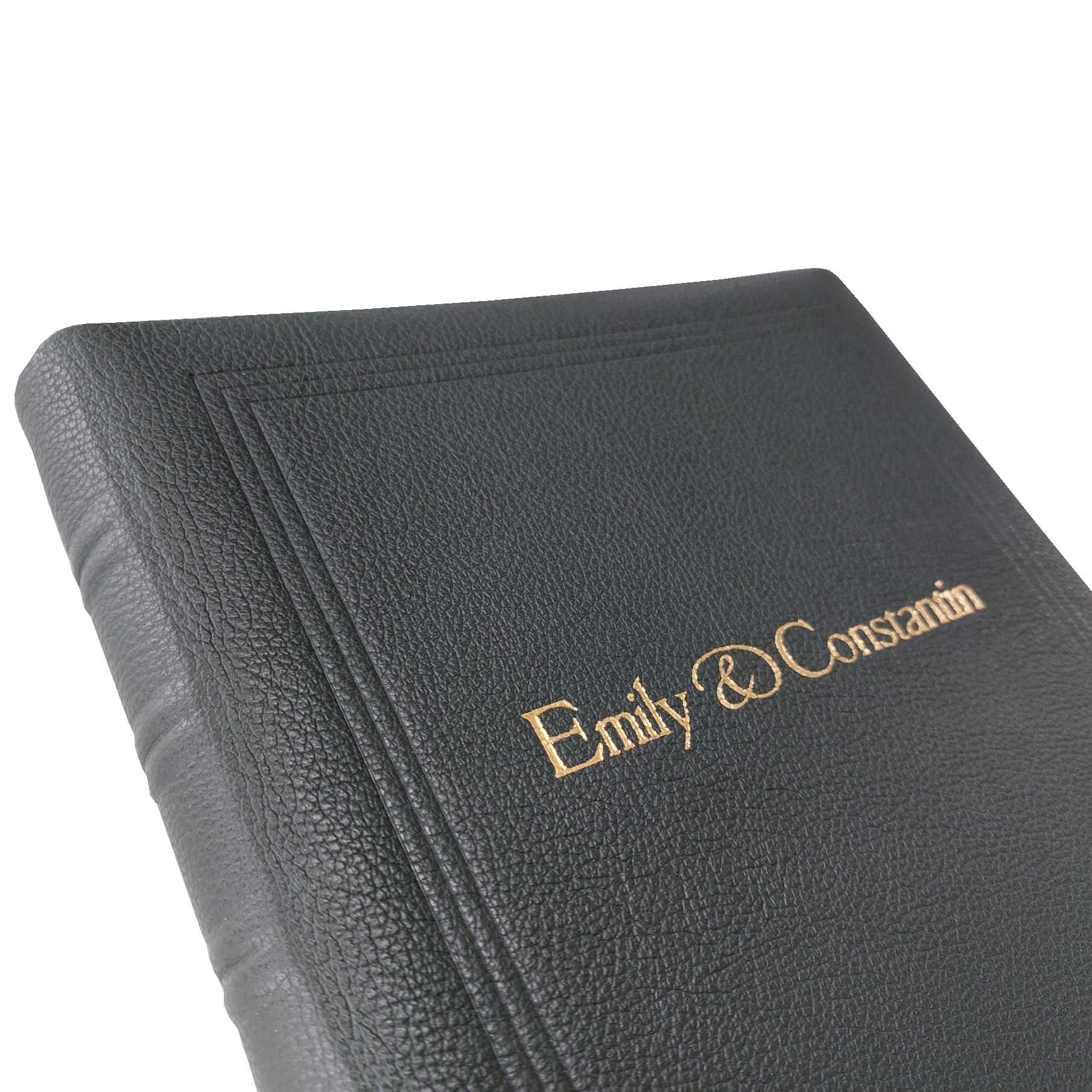 Gästebuch aus genarbtem grünem Leder mit Goldschnittblock