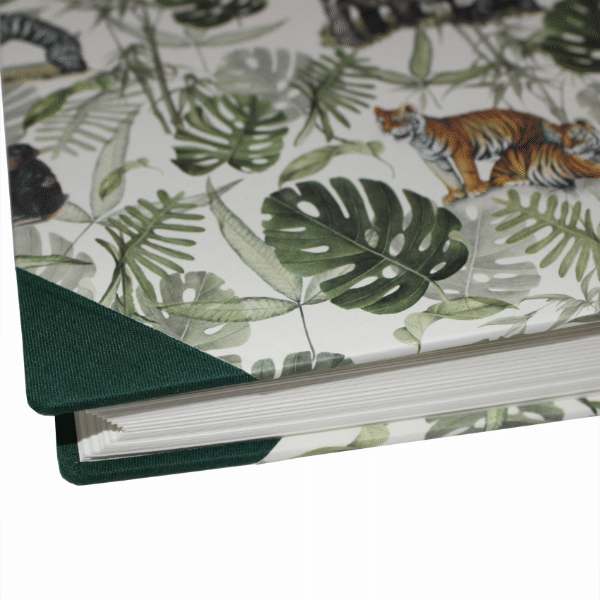 Kinderfotoalbum Afrika in grünem Buchbinderleinen