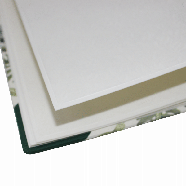 Kinderfotoalbum Afrika in grünem Buchbinderleinen