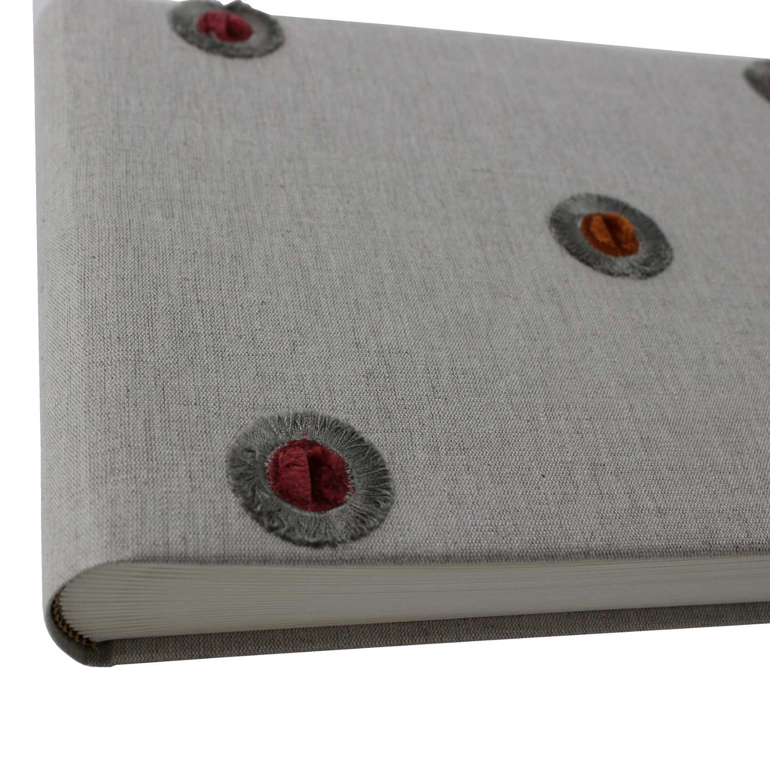 Foto-Gästebuch Madagaskar im Leinen-Einband mit gestickten Applikationen